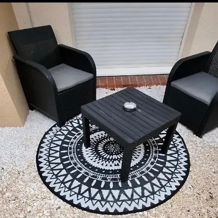 Διαμέρισμα Room/jacuzzi