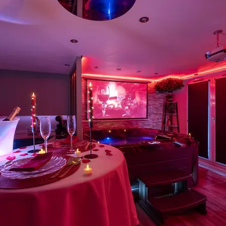 Room/jacuzzi Апартаменты Тулуза