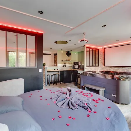 Apartment Room/jacuzzi