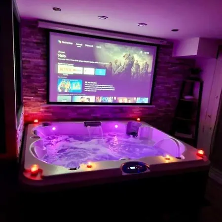 アパート Room/jacuzzi トゥールーズ